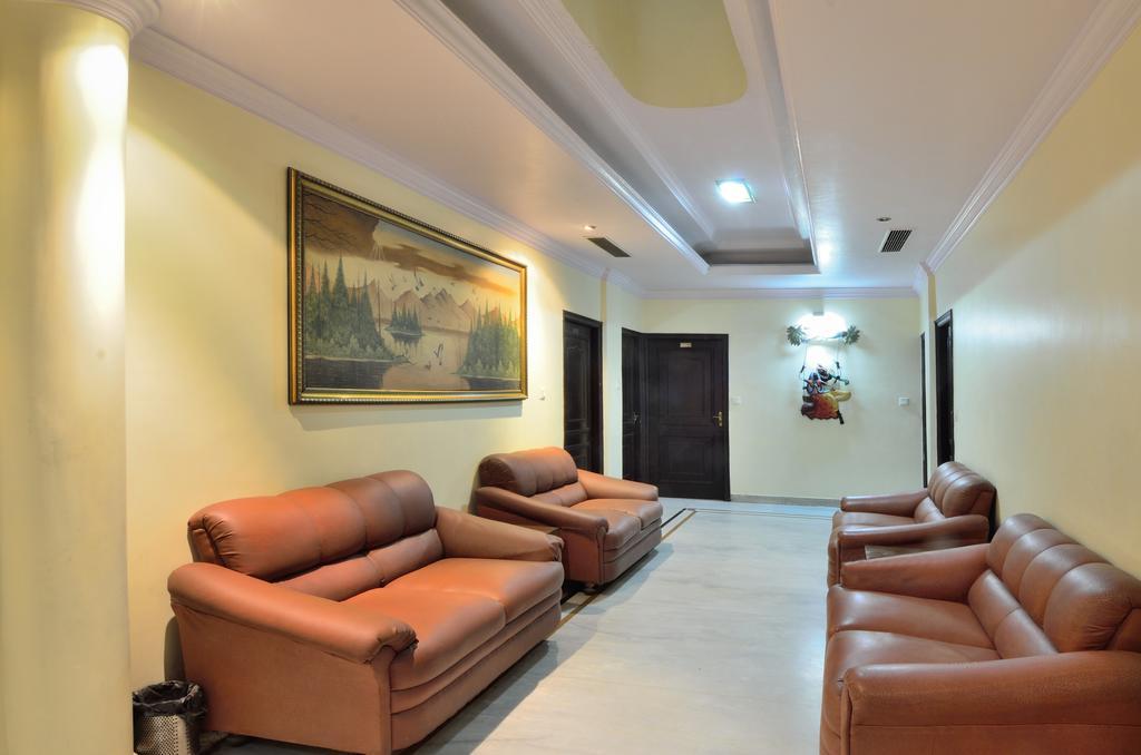 Hotel Roopa International Amritsar Exterior photo